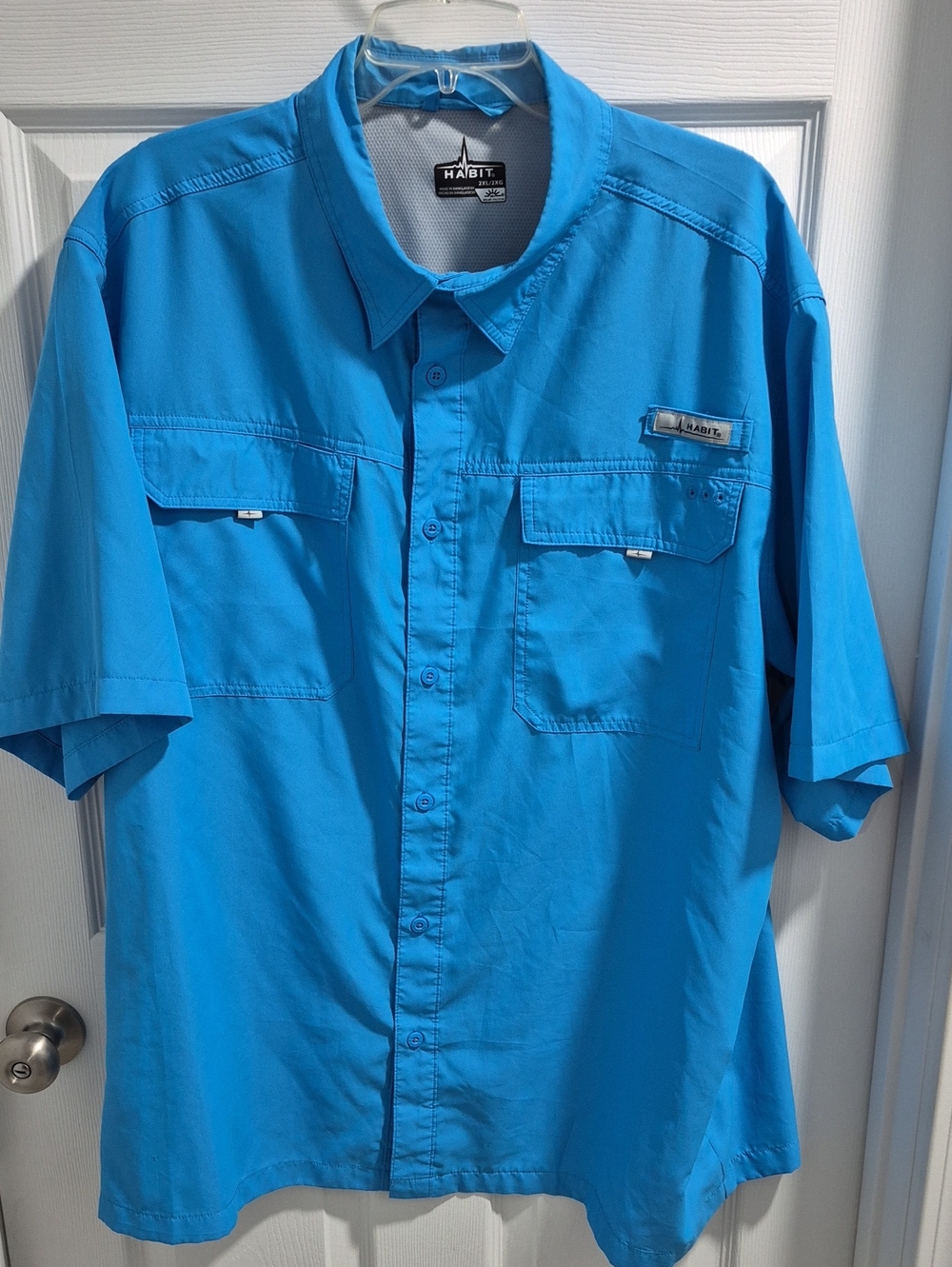Habitat Men's Short-Sleeve Button-Down Shirt in Bright Blue